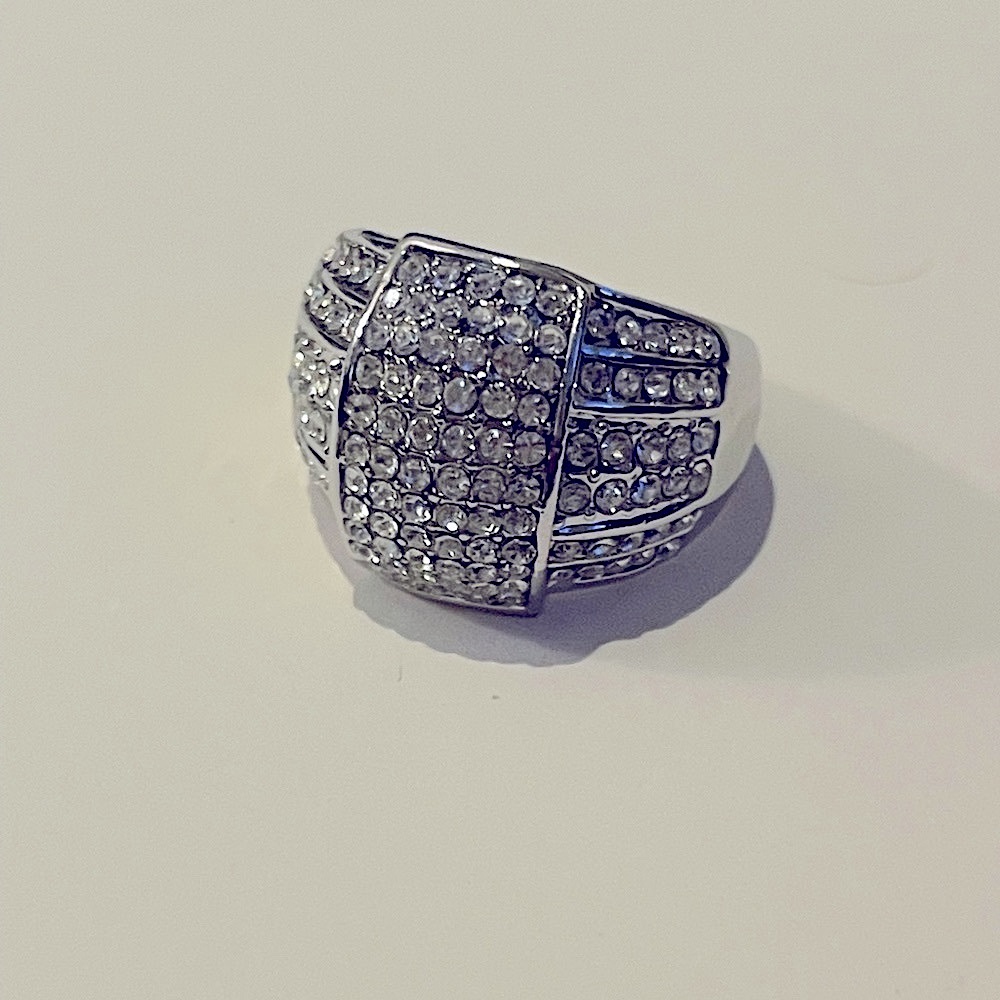 Beautiful accessory ring - Picture 4 of 8